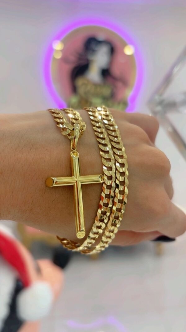 Cadena Cubana con dije