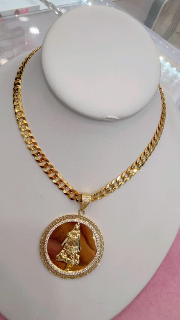 CADENA con DIJE de la VIRGEN