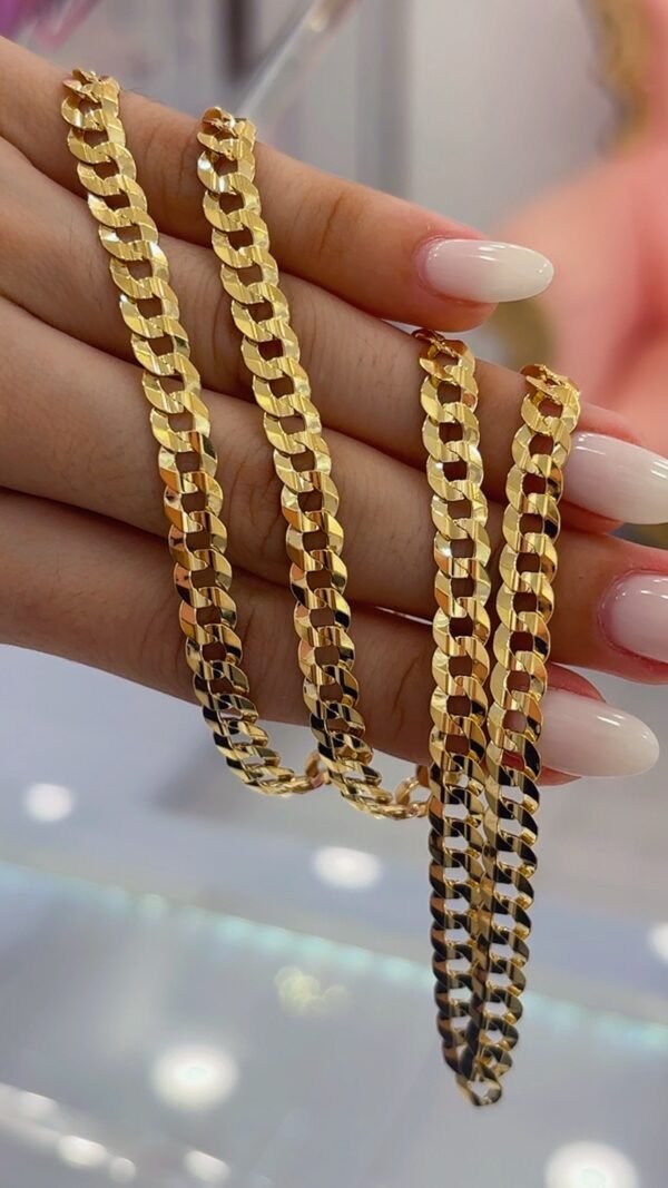 Cadena corte brillo sólida