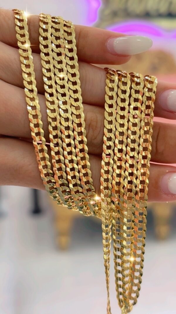 Cadena’s corte brillo sizes 22