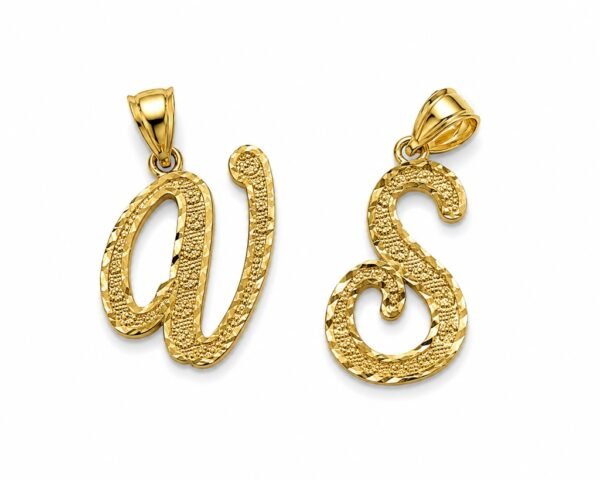 Dije Letra Fancy V & S 10K Weight 1.4gr