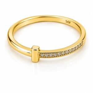 db2f5c52-d885-4afe-ec98-08def9ae97e5.jpg Anillo Mujer Mitad Pave 14k Size 6.5 Weight 1.5gr