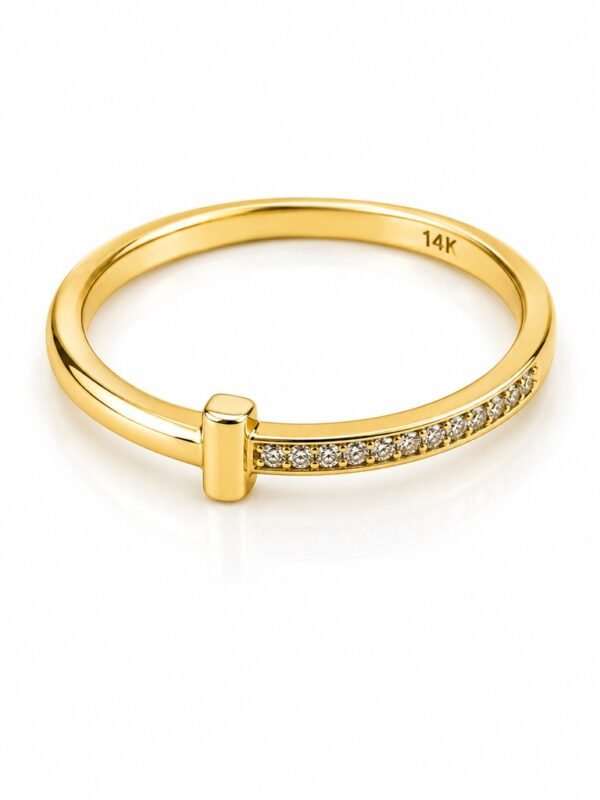 Anillo  Mujer Mitad Pave 14k Size 6.5 Weight 1.5gr