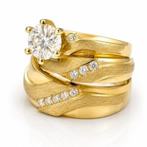 dfb305aa-11e6-499b-ec20-08def9ae97e5.jpg Anillo Trio Matrimonio Rose 10k Size 7'' 10'' Weight 5.8 gr