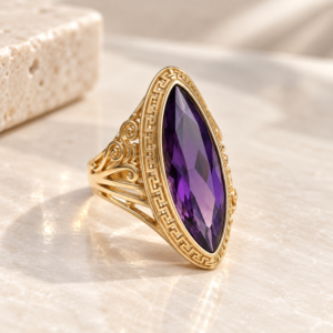 7add05e4-ac00-4671-f19e-08df18b80e7c.png Anillo Borde Griego Piedra Morada 14k Size 7.5 Weight 6gr