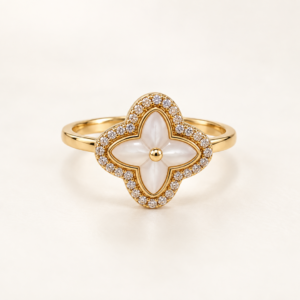 Anillo Trebol Madre Perla 14k Size 7 Weight 2.5gr